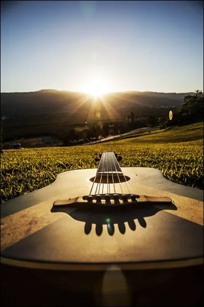 N'écoute pas les grands parler, va-t-en jouer dans le jardin, il y fait si doux ce matin :