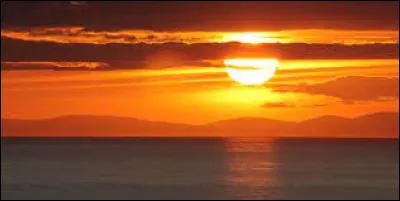 Quelle expression permet de saluer quelqu'un le soir ?