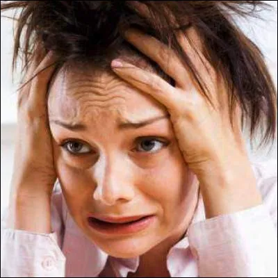 Quelle chanteuse a sorti en 2009 le single "Elle panique" ?