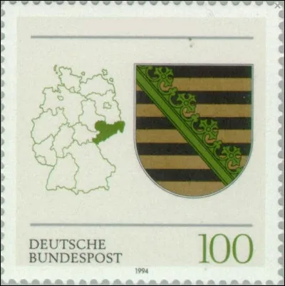 C'est de Saxe, au XIXe s., qu'est originaire l'inventeur qui donna son nom à la famille d'instruments réputé dans les fanfares et le jazz.