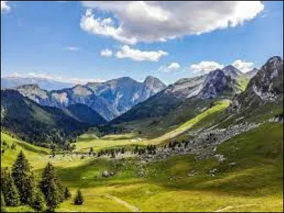 Dans quelle région se situe le massif des Bauges ?