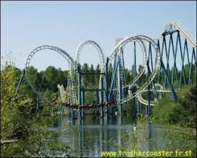 Goudurix a été la première montagne russe avec 7 inversions.