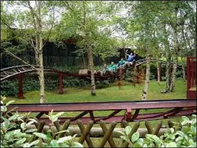 Dans quel parc se trouve la ronde des rondins maintenant ?