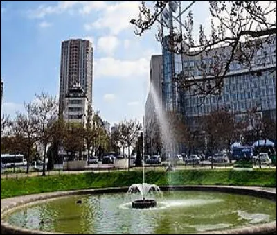 La place d'Italie se trouve dans le ... arrondissement.
