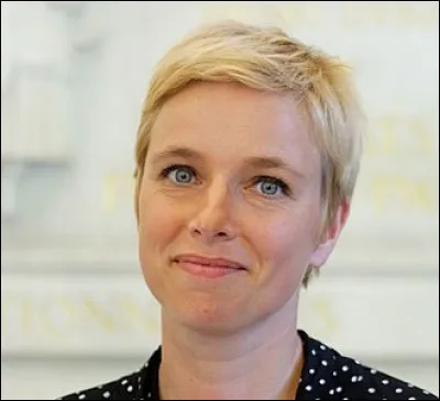 Dans quelle ville de France y avait-il un théâtre romain de 148 mètres de diamètre, le plus grand, en capacité, de la partie occidentale de l'Empire romain ?