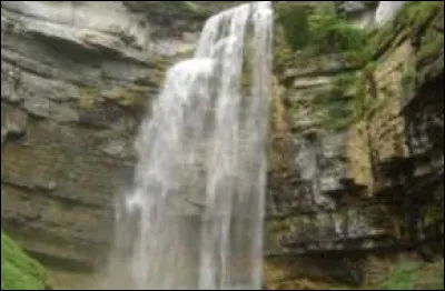 Dans quelle ville de l'Aisne l'escadron de gendarmerie mobile, le 17/9, est-il basé ?