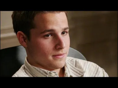 Comment se prénomme le mari d'Andrew ?