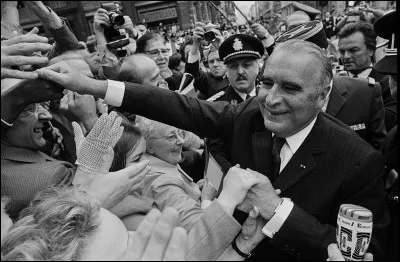 En quelle année Georges Pompidou a-t-il reçu la Légion d'honneur ?