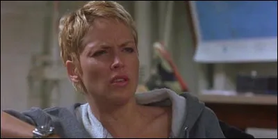 Que vient étudier le Dr Elizabeth Halperin dans "Sphère" ?