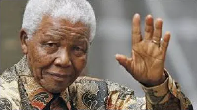 En quelle ann&eacute;e l'ancien pr&eacute;sident sud-africain Nelson Mandela est-il d&eacute;c&eacute;d&eacute; ?