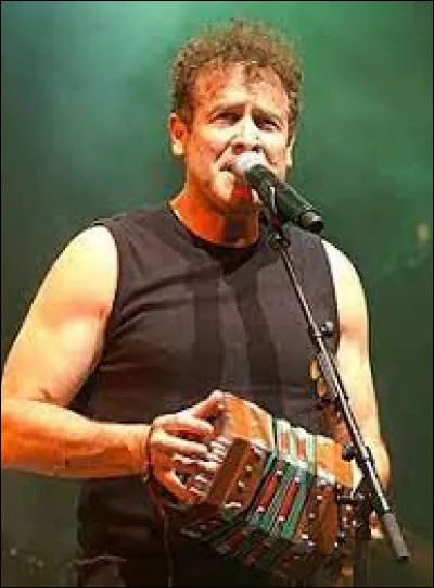 Comment le chanteur sud-africain Johnny Clegg &eacute;tait-il surnomm&eacute; ?