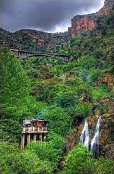La ville de Tlemcen est située en Algérie.