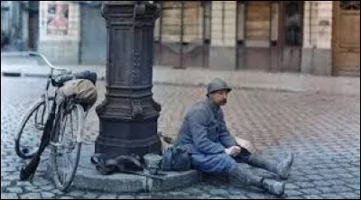 Quand l'armée française a-t-elle modifié le modèle de son casque ?