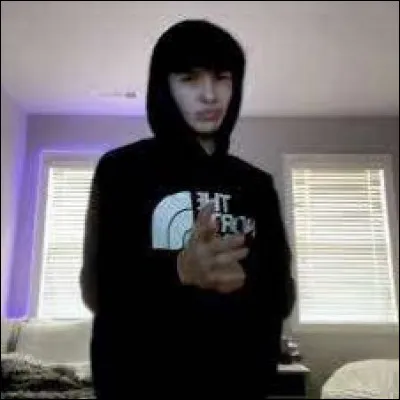 Comment s'appelle sa mère ?