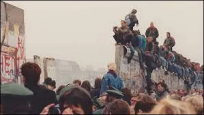 En quelle année le mur de Berlin a-t-il été détruit ?