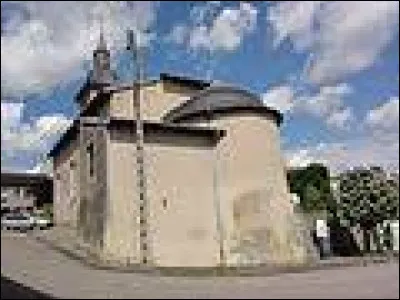 Nous sommes dans le Grand-Est, &agrave; Crion, devant l'&eacute;glise Saint-Jean-Bosco. Village du Lun&eacute;villois, il se situe dans le d&eacute;partement ...