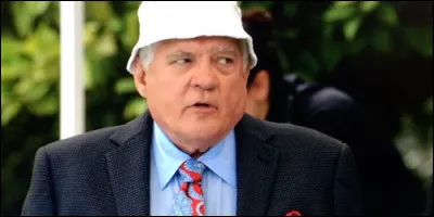 Dans quelle unité était Louie Provenza avant d'intégrer l'équipe ?