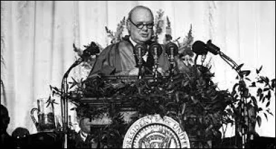 Qui a prononcé le discours de Fulton en 1946 ?