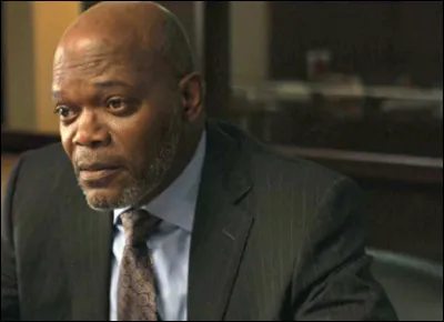 Dans quel film Samuel L. Jackson est-il le directeur d'un cabinet d'avocats ?
