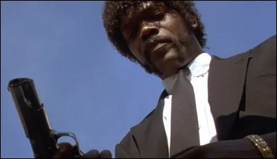Dans quel film Samuel L. Jackson est-il un criminel devant veiller sur une mallette ?