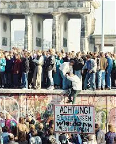 Quelle année marque la création de la RFA ?