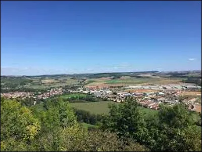 C'est un département au relief peu marqué, avec une altitude maximale de 372 mètres :