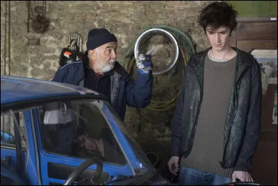 Dans quel film un homme cherche-t-il à connaitre la personne qui vit avec le cur de son fils décédé ?