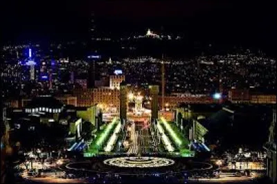 Quelle chanteuse a interprété "Dans la ville endormie" en 1968 ?