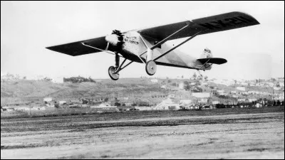 Quel est le premier aviateur à avoir réalisé la traversée de l'Atlantique ?