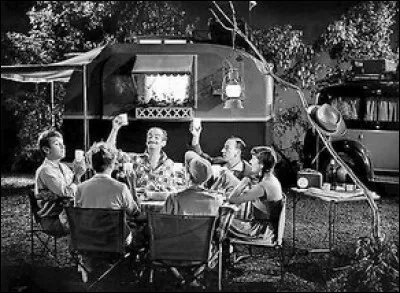 Quel est le bon titre de ce film sorti en 1958, avec déjà Louis de Funès dans le rôle phare ?