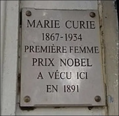 Ses cendres sont transférées au Panthéon (Paris) le 20 avril...