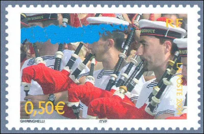 Si je vous dit "Lann-Bihoué" évidemment, vous cocherez...