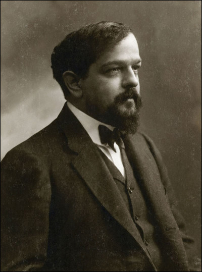 Ecouter le "Prélude à l'Après-midi d'un faune", c'est écouter du Debussy. Comment se prénommait ce célèbre compositeur français ?