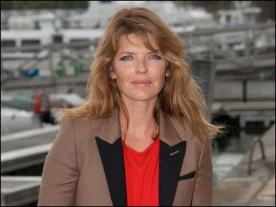 Quel est le pr&eacute;nom de l'actrice nomm&eacute;e Hamon, h&eacute;ro&iuml;ne principale de la s&eacute;rie "Cassandre" ?