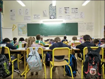À l'école, tu :