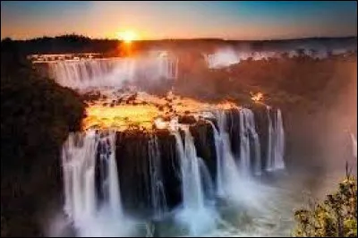 Quel est le nom de ces sublimes chutes d'eau ?