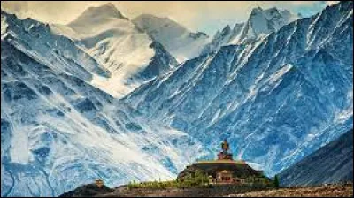 New Dehli est la capitale de l'Inde.