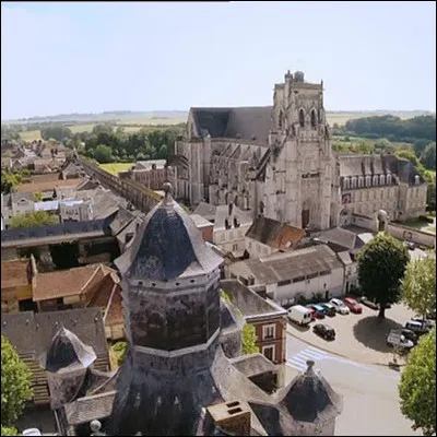 Vous pourrez assister au festival de musique de Saint-Riquier qui se déroule dans l'ancienne abbaye :