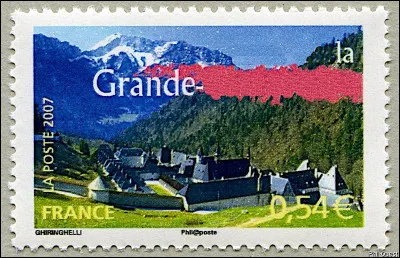 Et hop ! Un petit coup de Grande-... derrière la cravatte ! (Complétez les pointillés !)