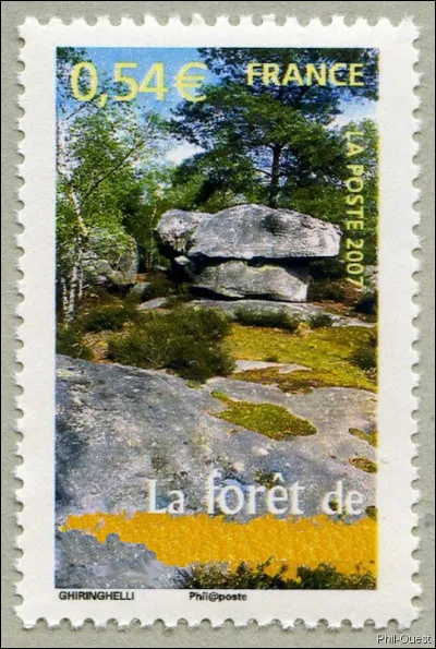 Avec tous ces rochers, c'est l'escalade, dans la forêt de ...