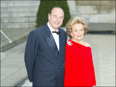 Jacques Chirac a été élu pour la deuxième fois président de la République le 5 mai...