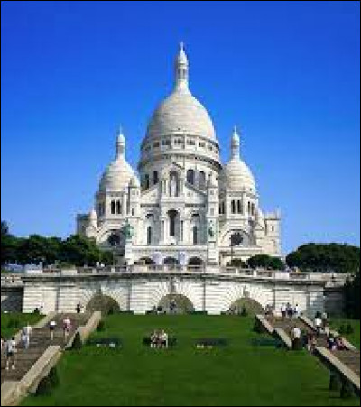 La Basilique du Sacré Coeur se trouve dans le ... arrondissement.