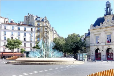 La place Gambetta se trouve dans le ... arrondissement.