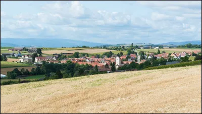 Le Kochersberg, r&eacute;gion naturelle d'Alsace, aux terres fertiles, localis&eacute;e entre les vall&eacute;es de la Zorn et de la Bruche, se trouve dans le ...