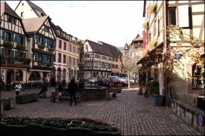 Vous pourrez visiter la petite ville de Kaysersberg dans le ...