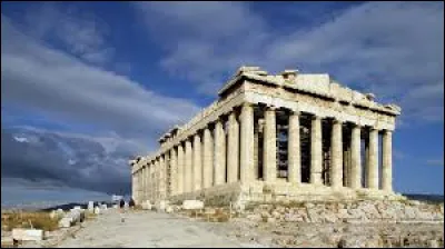 On peut y admirer le Parthénon, de quelle ville s'agit-il ?