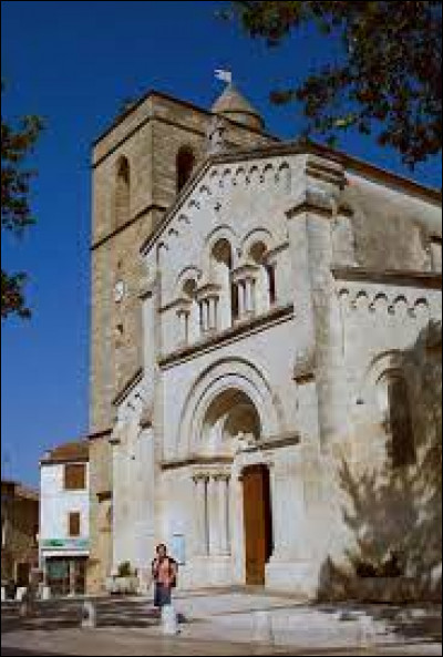 Aujourd'hui, notre balade commence en Occitanie, au pied de l'église Saint-Jacques, à Fabrègues. Ville de la métropole Montpelliéraine, elle se situe dans le département ...