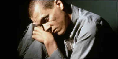 Quel personnalité américaine condamnée pour crime Kevin Bacon incarne-t-il dans "Meurtre à Alcatraz" ?