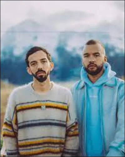 Laquelle de ces chansons a été chantée par Bigflo et Oli en 2022 ?