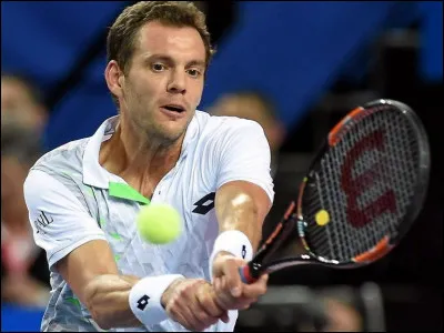 Quel est le nom de ce joueur de tennis, professionnel de 1999 à 2017, vainqueur de quatre tournois ATP, douzième joueur mondial en 2008 ?